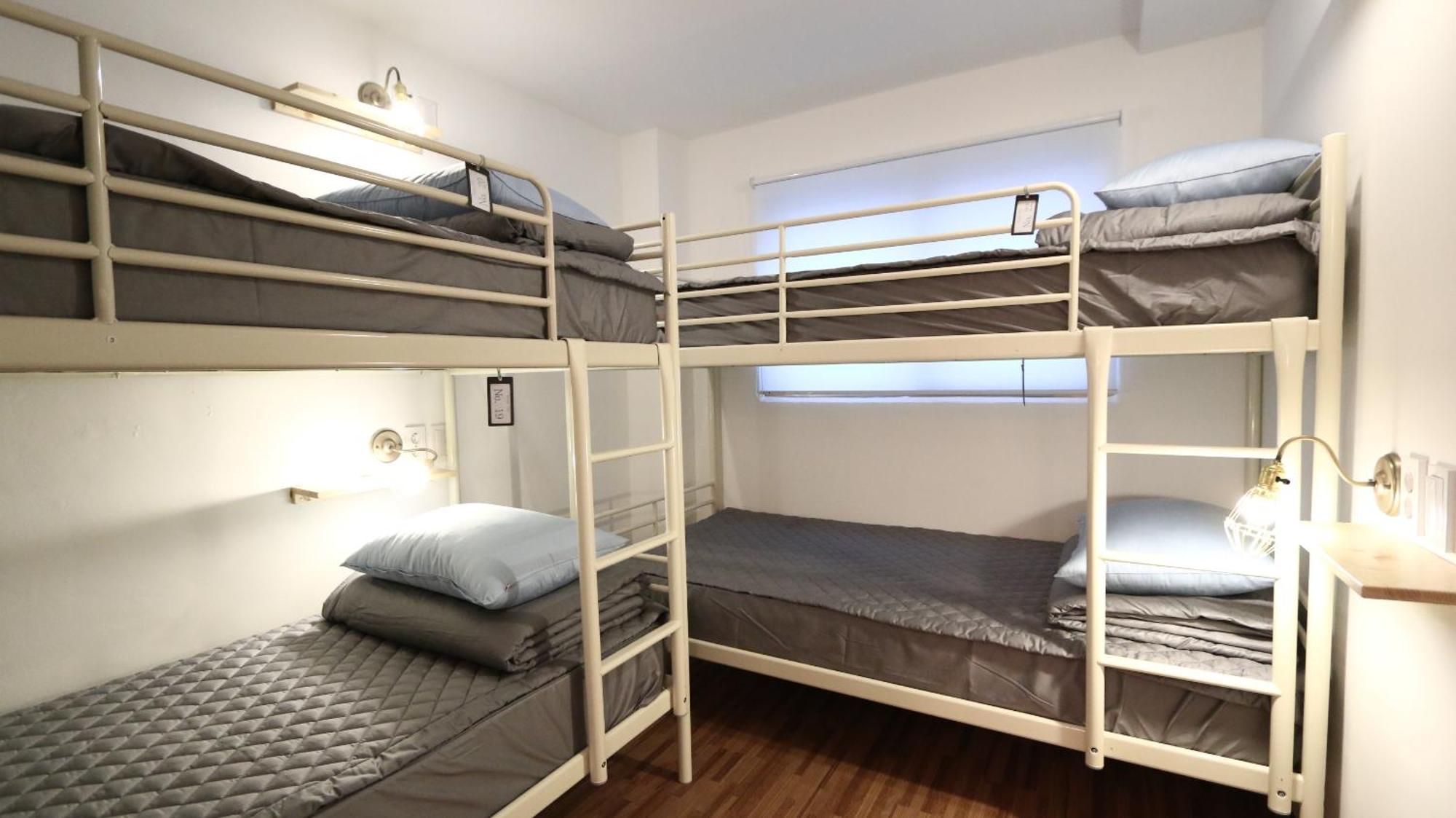 Blue Boat Hostel Myeongdong โซล ภายนอก รูปภาพ